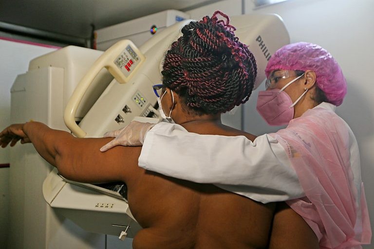 Premiação reconhece ações de destaque na promoção de saúde da mulher - (Foto: Elói Corrêa/GOVBA)