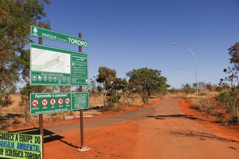 O Parque Ecológico do Tororó, localizado no encontro entre a BR-251 e a DF-140, foi criado pelo Decreto nº 25.927, de 14 de junho de 2005. O local atrai praticantes de ecoturismo interessados em percorrer trilhas de média dificuldade, a pé ou de bicicleta