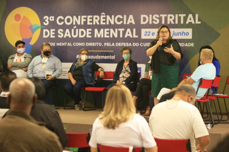 Secretária de Saúde, Lucilene Florêncio,destaca importância do debate e de uma construção coletiva de deliberações | Foto: Sandro Araújo/Agência Saúde-DF