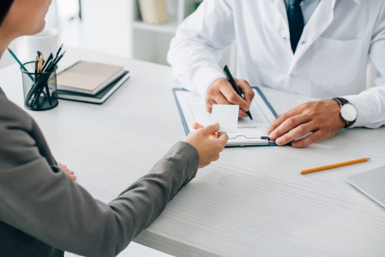 Deputados vão discutir cobertura obrigatória de convênios médicos - (Foto: Depositphotos)