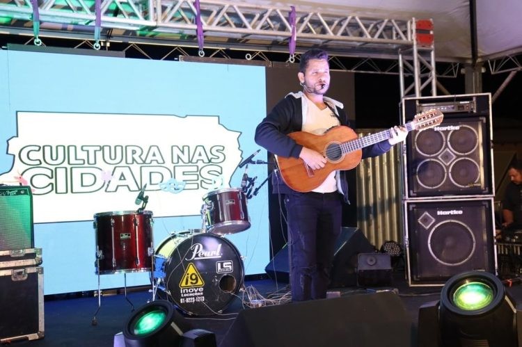 Show musical em Brazlândia, uma das 14 regiões que já receberam o projeto | Fotos: Divulgação Secec