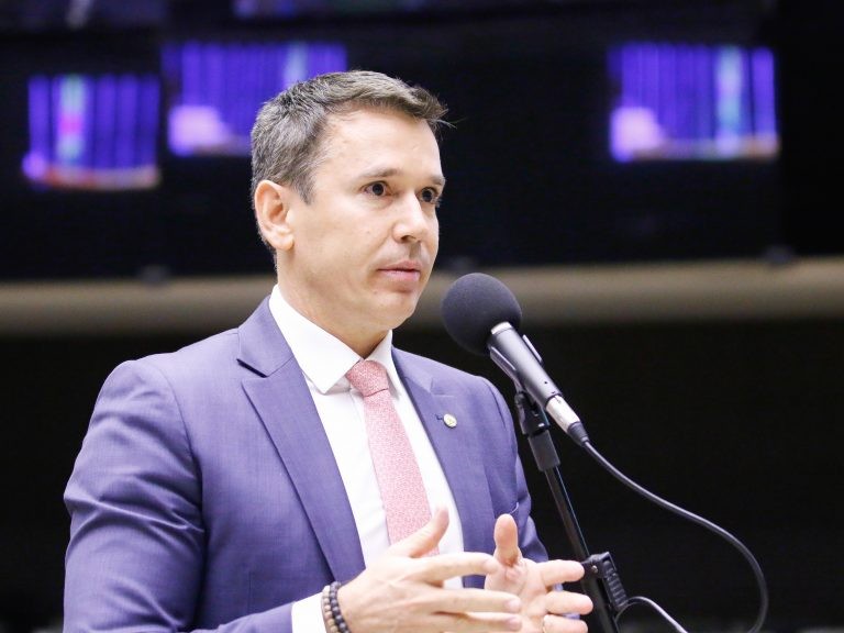 Felipe Carreras, relator do projeto - (Foto: Marina Ramos/Câmara dos Deputados)