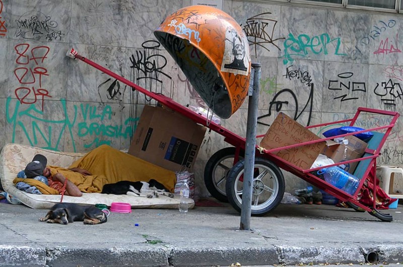 Morador em situação de rua no Centro de São Paulo - Jorge Araujo/Fotos Publicas