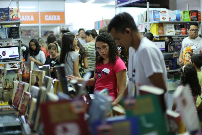 O evento reunirá 100 expositores com exibição de 400 mil títulos. A visitação é gratuita | Foto: Divulgação