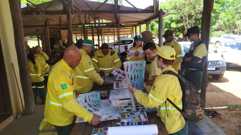 Brigadistas florestais visitaram escolas para orientar crianças sobre cuidados com o meio ambiente | Foto: Divulgação/Brasília Ambiental