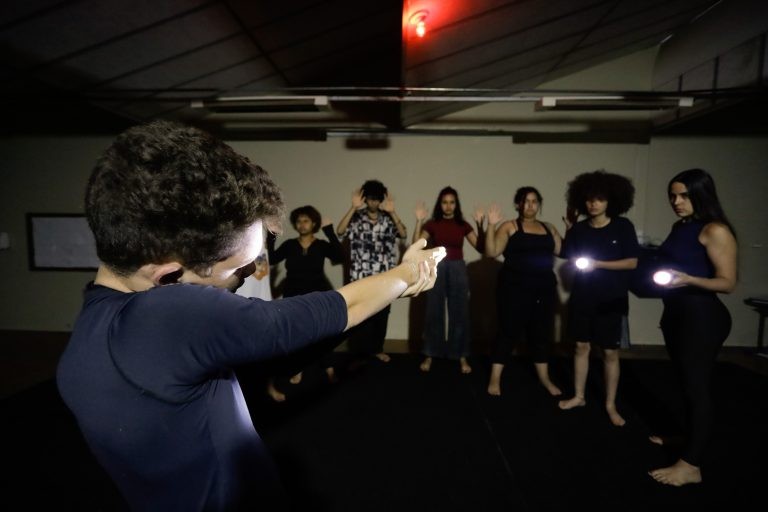 Alunos encenam histórias cotidianas e reais de mulheres e famílias que passaram por algum tipo de violência | Fotos: Álvaro Henrique/SEEDF