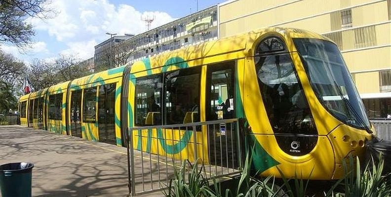 Com a alteração, que atende as normas de tombamento do Plano Piloto, VLT vai utilizar sistema de Alimentação Pelo Solo (APS) | Foto: Foto: Divulgação/Alstom