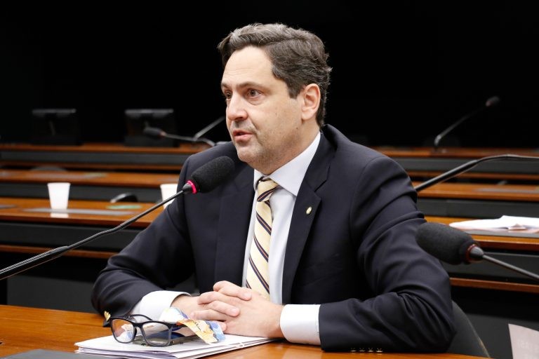 Bragança: por trás de argumentos humanitários estão interesses comerciais de empresas alemãs - (Foto: Marina Ramos/Câmara dos Deputados)