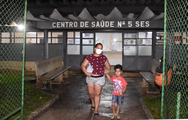 Fabiana de Jesus com o filho Kalébe I Fotos: Tony Winston/Agência Saúde