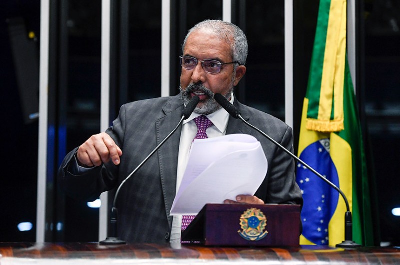 O projeto foi relatado em plenário pelo senador Paulo Paim - Jefferson Rudy/Agência Senado