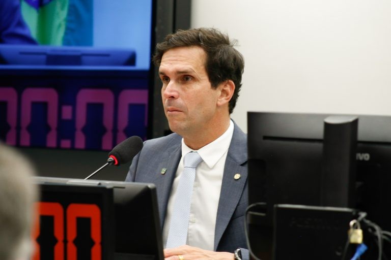 Lima: redução na cobertura vacinal prejudica especialmente as crianças - (Foto: Elaine Menke/Câmara dos Deputados)