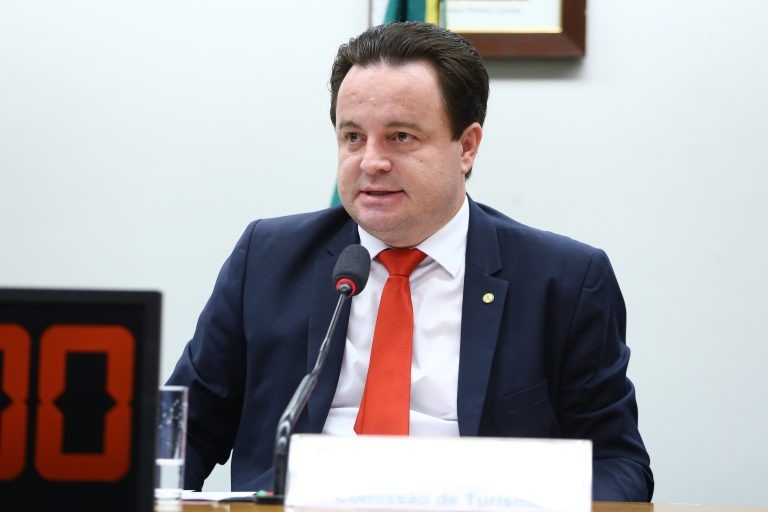Rodrigo Coelho quer esclarecimentos da ANTT sobre fiscalização ao fretamento colaborativo - (Foto: Vinicius Loures/Câmara dos Deputados)
