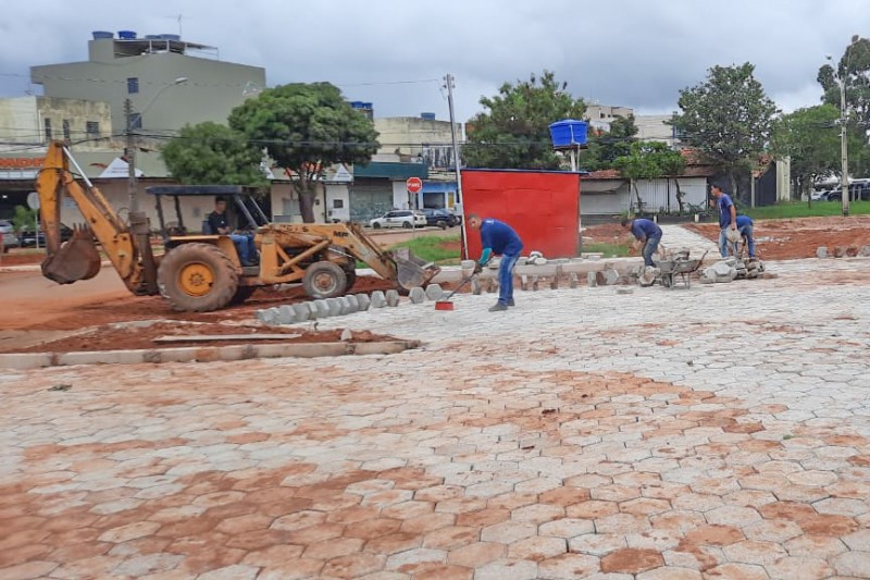Construção de estacionamento na QNM 34/36, em Taguatinga | Fotos: Divulgação/GDF Presente