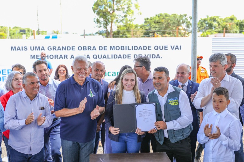 Esta obra vai permitir a normalidade do fluxo de trânsito, o que não acontece hoje. Passam por aqui 50 mil veículos por dia. Também consideramos que foi uma obra pensada para demandas futuras, considerando o fato que a cidade está se expandindo”, afirma a
