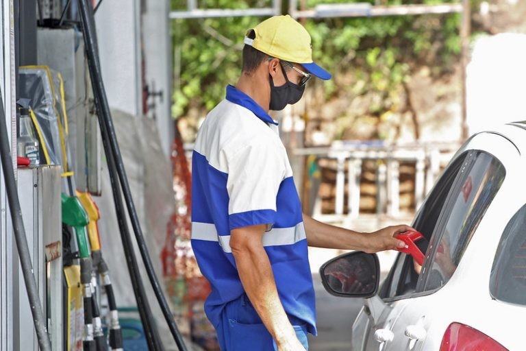 Hoje, INSS exige laudos e perícias para aprovar aposentadoria especial de frentista - (Foto: Carol Garcia/GOVBA)