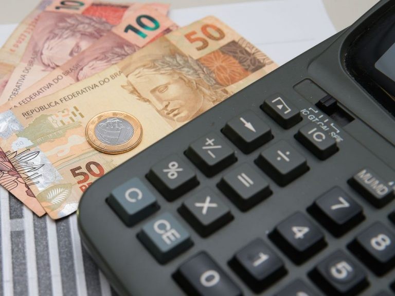 Inscrição pode restringir crédito e impedir a participação em licitações - (Foto: Marcello Casal Jr/Agência Brasil)