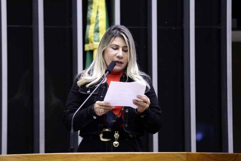 Proposta é baseada em lei norte-americana de proteção à infância na internet - (Foto: Depositphotos)
