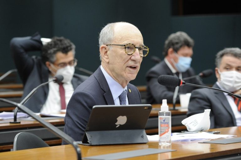O deputado Rui Falcão é o autor da proposta - (Foto: Gustavo Sales/Câmara dos Deputados)