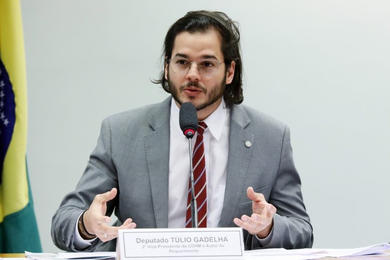 Gadêlha: hoje falta clareza na responsabilização de prestadores de atividades de ecoturismo - (Foto: Luis Macedo/Câmara dos Deputados)