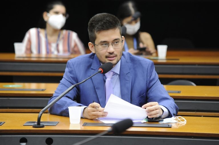 Kim Kataguiri: arbitragem é uma forma eficaz de solucionar controvérsias - (Foto: Gustavo Sales/Câmara dos Deputados)