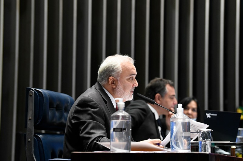Jean Paul Prates e Rodrigo Pacheco durante as votações desta quinta-feira - Roque de Sá/Agência Senado